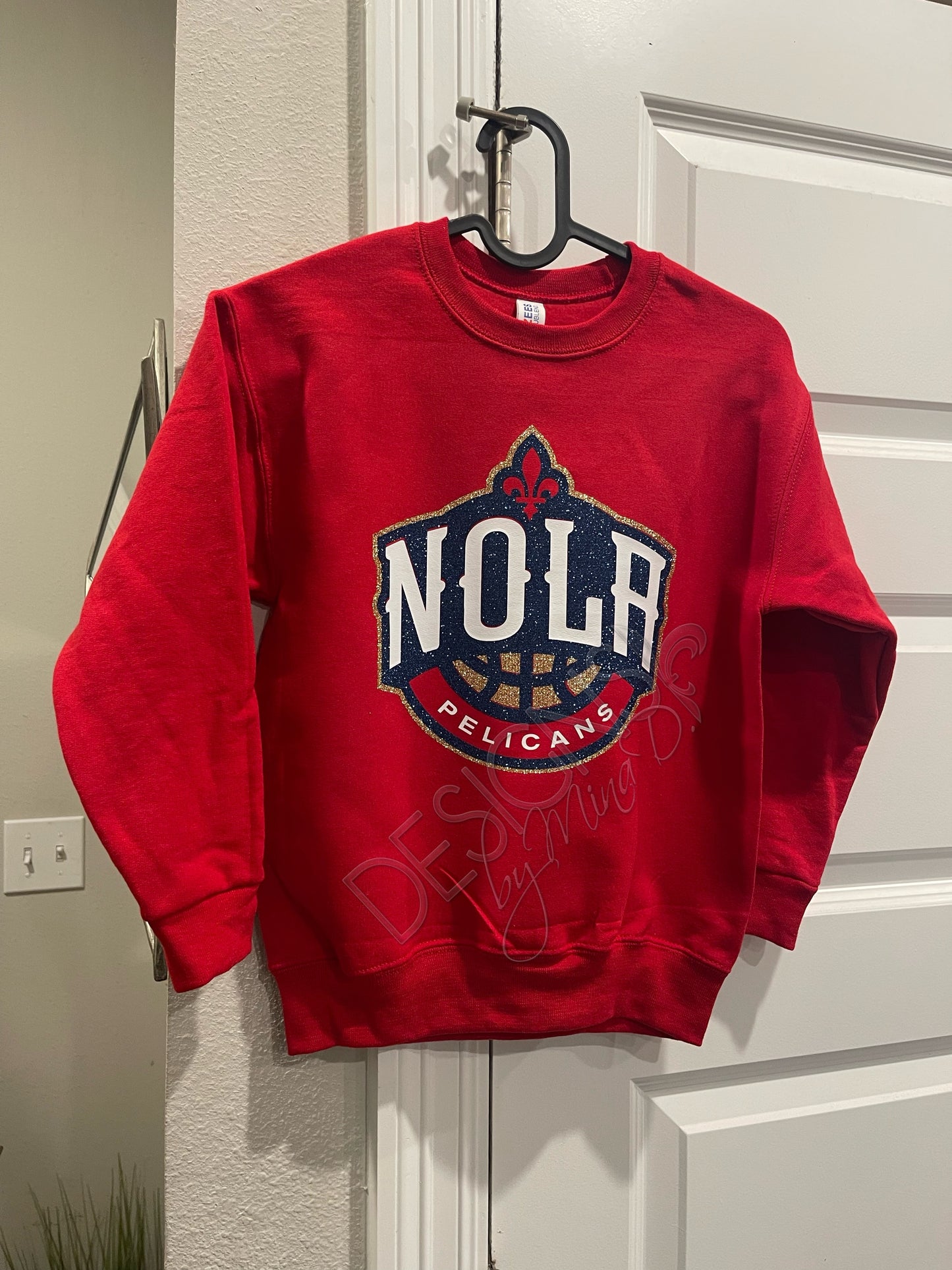 Pelicans Glitter Sweatshirt | Youth | Adult